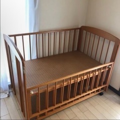 ベビーベッド　メーカー不明