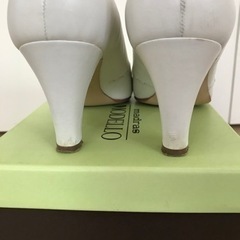 きれいです☆madras MODELLO マドラスモデロ 上品パンプス　23cm ヒール高7cm アイボリー 入学式におすすめ！の画像