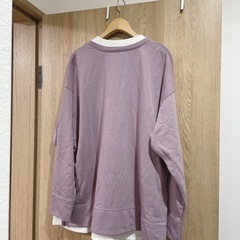 新品試着のみ トップス L 重ね着風の画像