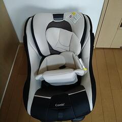 ベビー　チャイルドカーシート　コンビ