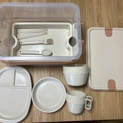 お値下げ！Coleman追加！アウトドアセット（食器、クーラーボ...