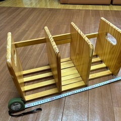 木製本棚ラックの画像
