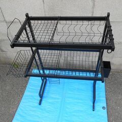 【配送出来ます】新品 水切りラック 2段 自動排水 食器収納ボックス 食器かご シンク横（近くなら配送も可能です。宅配もお問合せ下さい）の画像