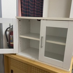 本日限定❗️❗️食器棚の画像