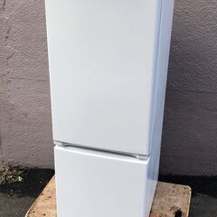 【使いやすい‼️】ノンフロン冷凍冷蔵庫　ホワイト冷蔵庫 156L YRZ-F15J 使いやすい‼️】ノンフロン冷凍冷蔵庫 ホワイト冷蔵庫 156L YRZ-F15J