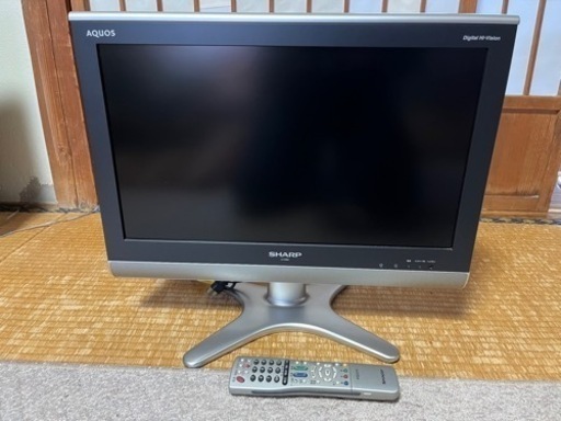 液晶テレビ　SHARP 20型
