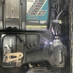 マキタ インパクト TD148dの画像