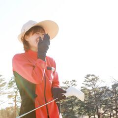 【週2日~OK!】ゴルフ場キャディスタッフ｜09:00～15:30｜未経験歓迎｜提携保育施設あり♪の画像
