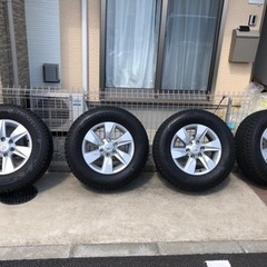 プラド純正ホイール　スタッドレス付き