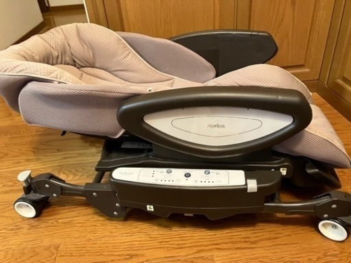 美品　Aprica ユラリズム オート DX Aprica ユラリズム 公式 オートDX