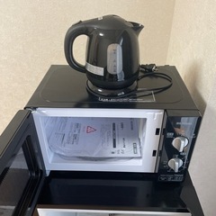 冷蔵庫、電子レンジ、電気ケトル三点セット！の画像