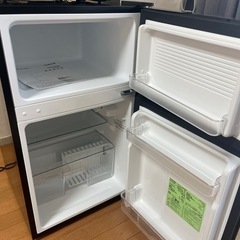 冷蔵庫、電子レンジ、電気ケトル三点セット！の画像