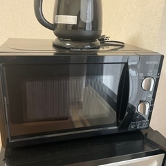 冷蔵庫、電子レンジ、電気ケトル三点セット！の画像