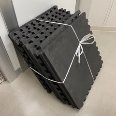フロアマット　40×40 12枚