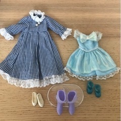 リカちゃんハウス&小物&リカちゃん3体の画像