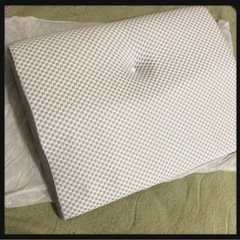 ꒰未使用に近い꒱カバー洗える 広め 柔らかめ 低反発枕 ピロー ...