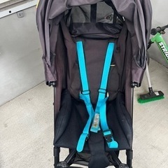 【取引中】Aprica ベビーカー　B型　限定色　レインカバー2枚付の画像