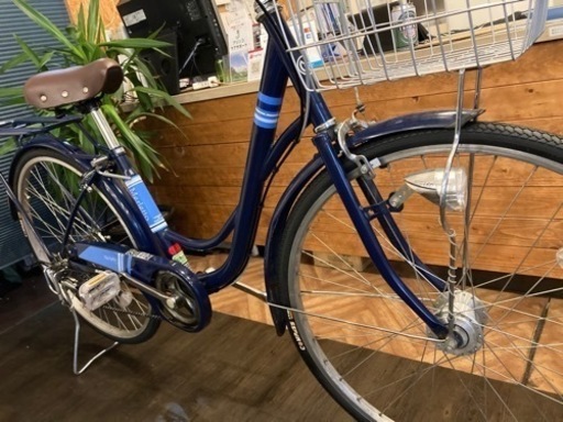 【前後タイヤ・後輪チューブ新品！】LEDオートライト　6段変速　26インチ自転車　ブルー