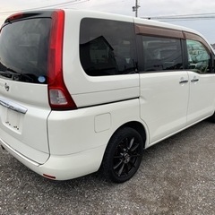 誰でも分割OK  審査なし自社ローン専門店　日産セレナ　平成18年式　走行7万キロ　車検2年付　修復歴なし　2,000cc  8人乗りの画像
