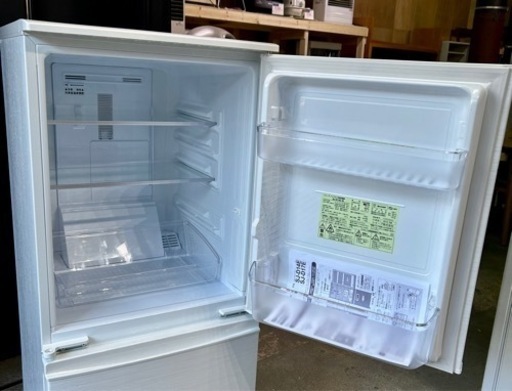札幌市内配送無料 美品 19年製 SHARP シャープ 137L 2ドア冷蔵庫 SJ-D14E-W