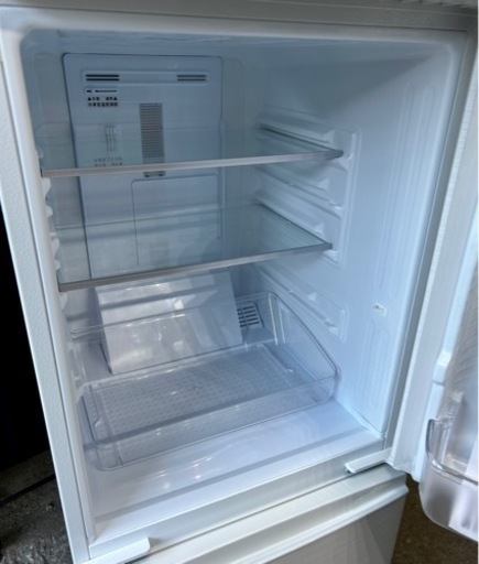 札幌市内配送無料 美品 19年製 SHARP シャープ 137L 2ドア冷蔵庫 SJ-D14E-W