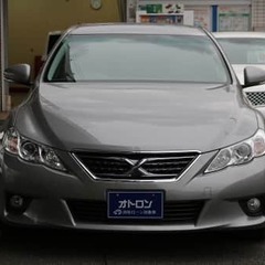 【人気の高級セダンも自社ローン対象車】