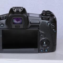 EOSRフルサイズ、キットレンズ出品に成ります。