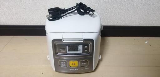タイガー炊飯器　3合炊き　JAI-R551　2019年製