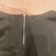 グリーン　マット系　ニット　ユナイテッドアローズの画像