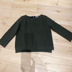 グリーン　マット系　ニット　ユナイテッドアローズの画像