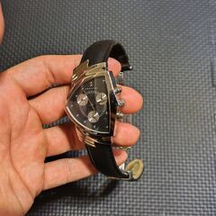 時計　ジャンク（電池切れ）　3点　グッチ　アルマーニ　ベンチュラ