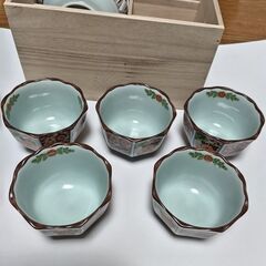 有田焼　聖山窯 　錦扇花 　梅型小鉢５個・ 小皿5枚セット【箱入り】の画像