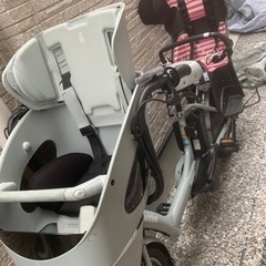 ビッケ電動自転車（前後チャイルドシート・カゴ付き）