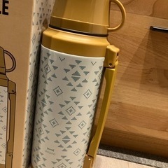 BRUNO ブルーノ ピクニックボトル 1.8L マスタードの画像