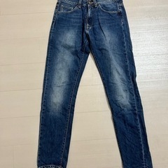 Carhartt デニム　W28/L32