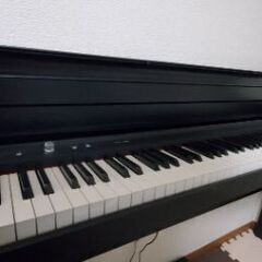 電子ピアノの画像