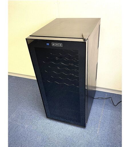 取引成立しました！ハーフミラーワインセラー　COMPOSITE コンポジット 78L　32本　大容量 ペルチェ冷却方式 UVカット 冷蔵庫 ワイン シャンパン
