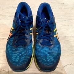asics ジョギングシューズ　ゲルカヤノ1011A712 28...