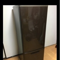 冷蔵庫ゆずります。