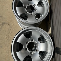 16*7 Aluminum rims 