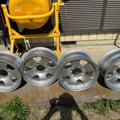 16*7 Aluminum rims の画像