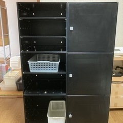 扉付き収納
