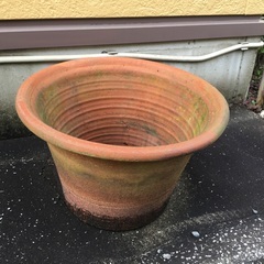 🌸　大型の素焼きの鉢　直径39cm 高さ　25cmの画像