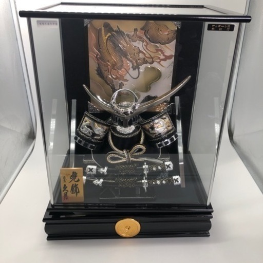 【値下げしました‼️】　　　　　　　　　兜　　　　　　　　　五月飾ケース入り　五月人形　男の子　子供（A404）