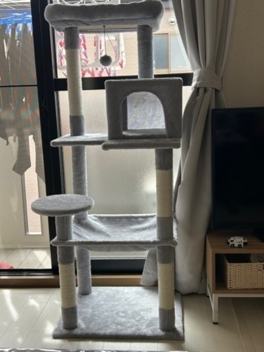 スリム型キャットタワー