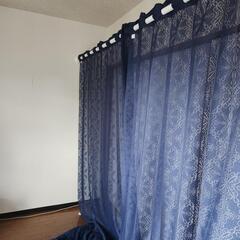 間仕切りカーテン、竹ブラインド、の画像