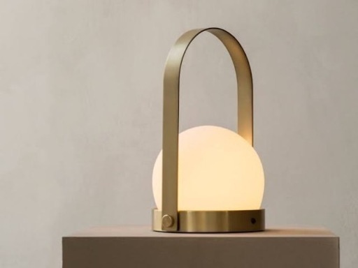 (新品) MENU Carrie Table Lamp Brass
