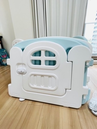 ［美品］iFam ベビーサークル ファースト ドア付き10枚 ホワイトクリームブルー 200 140 扉付き