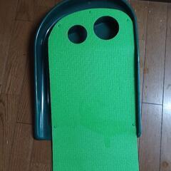 パター練習用マット&ゴルフボールの画像