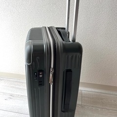 【取引中】スーツケース（機内持込OKサイズ）の画像